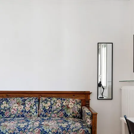 Irnerio By Wonderful Italy * Bolonha